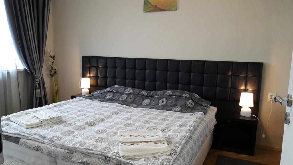 Apartment Plamen Delux Бургас Экстерьер фото