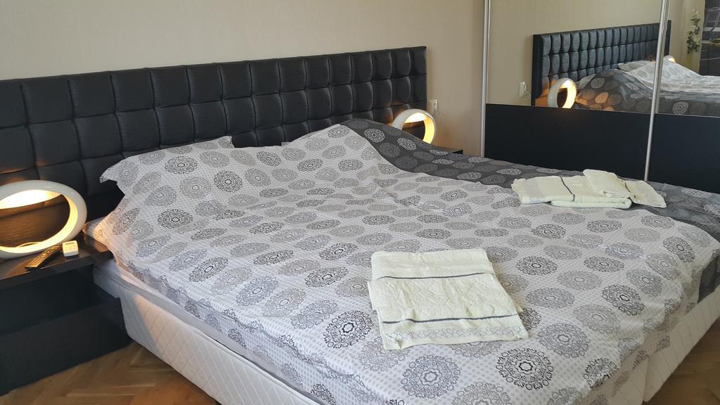Apartment Plamen Delux Бургас Экстерьер фото